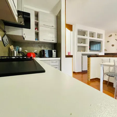 Casa Levante 4 דירה קנוביו